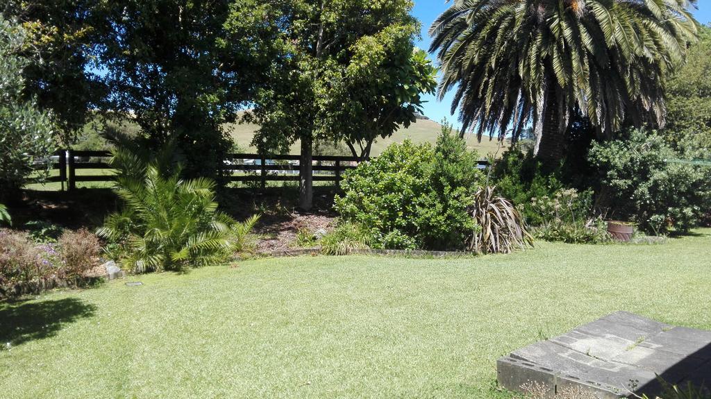Waters Edge B&B Kaitaia Esterno foto