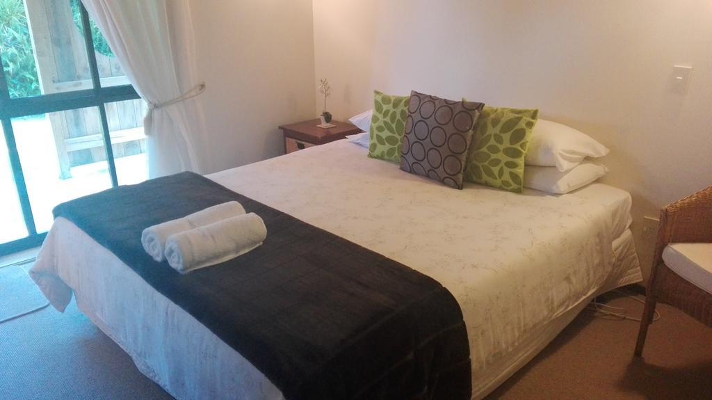 Waters Edge B&B Kaitaia Esterno foto